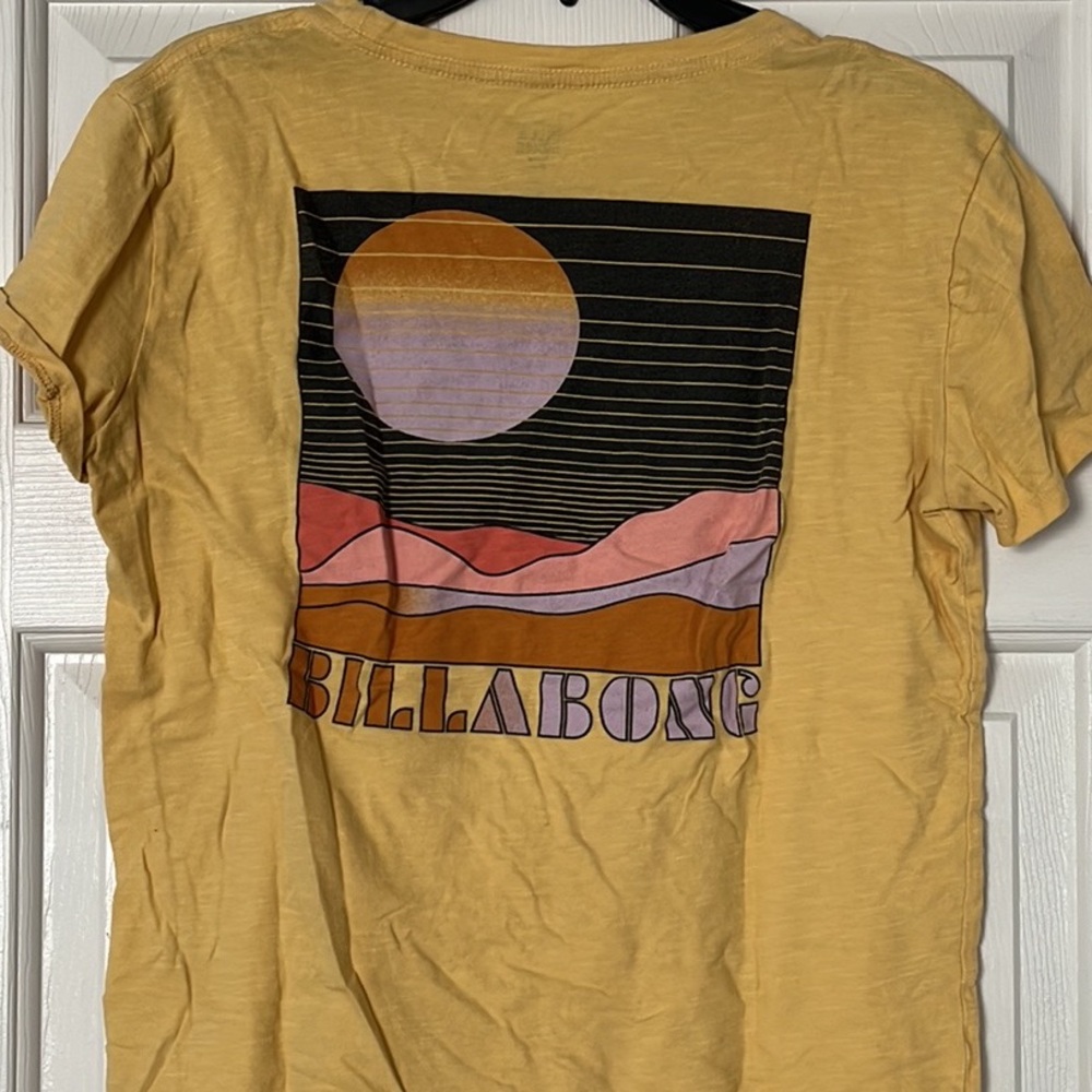 Billabong graphic tee